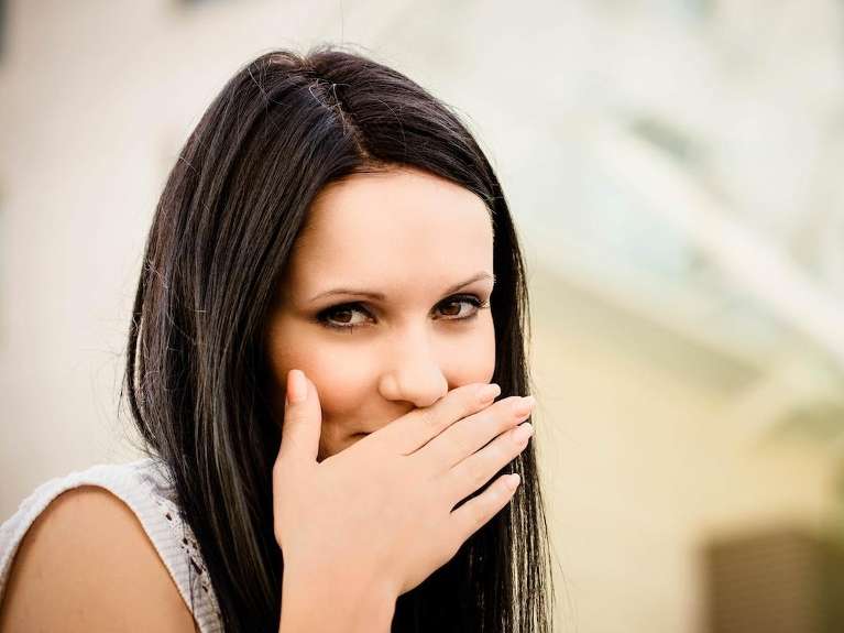 A shy lady with teeth gaps in Edmond, OK